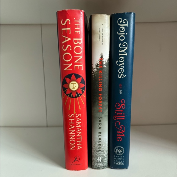 Hardcover Book Bundle - Picture 1 of 2